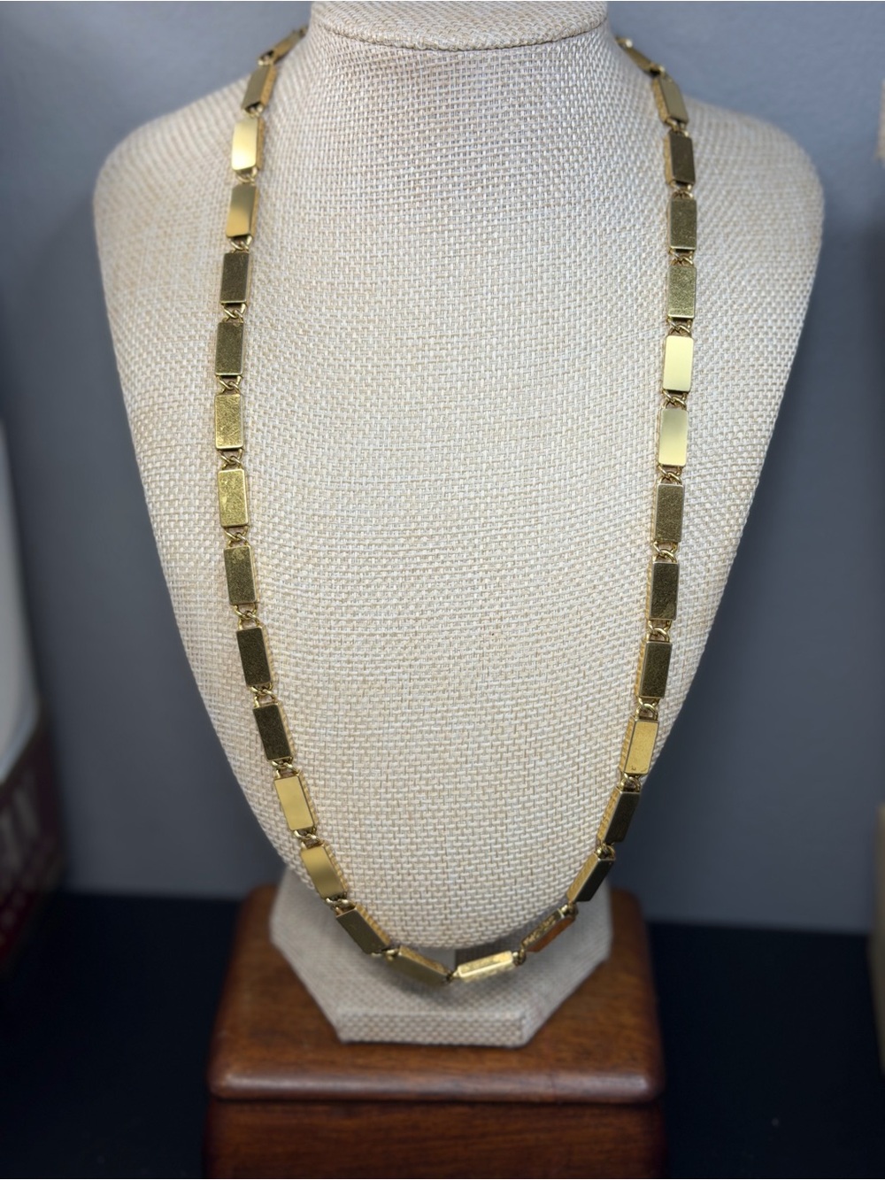 Vintage Sleek Geometric Box Link Chain
Gold Tone . Sighed Crown Trifari